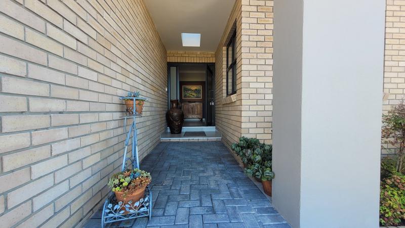 3 Bedroom Property for Sale in Dana Bay Western Cape